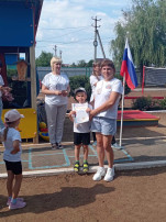 Спортивное развлечение "Мама и я - спортивная семья" Спортивное развлечение "Мама и я - спортивная семья".