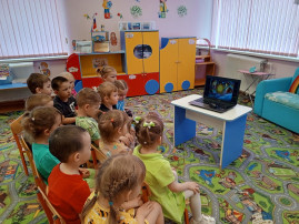 Первое знакомство с космосом Первое знакомство с космосом.
